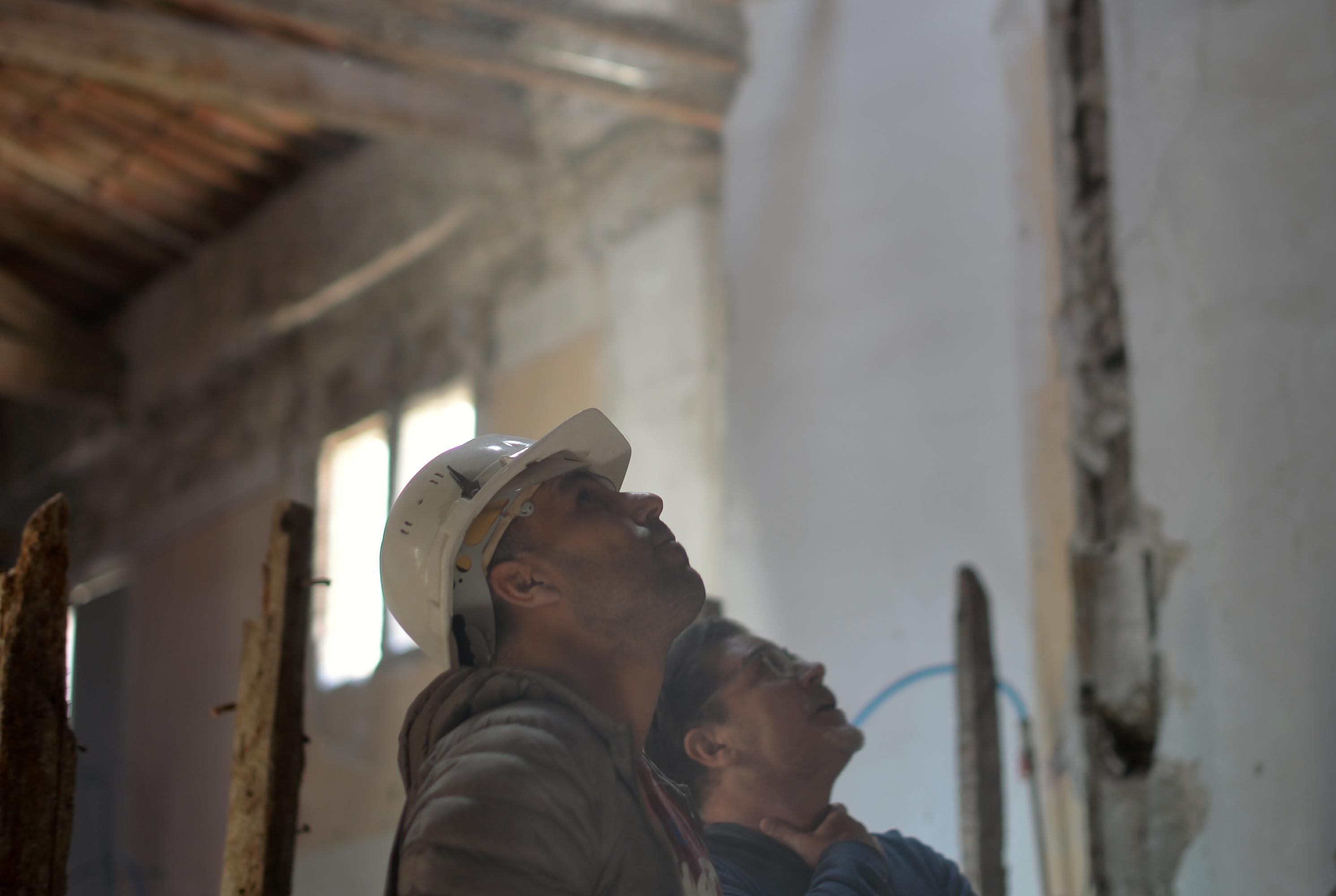 Abder Sadoun (chef chantier) et Bruno Godeau (architecte) - Copyright Daniel Mielniczek